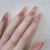 Nail tips