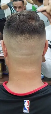 Cắt tóc