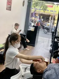 Combo2:cắt,ráy tai,gội đầu,massage mặt…
