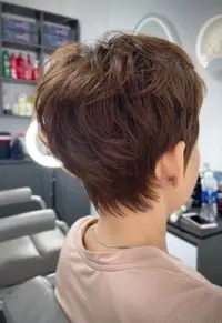 Cắt tóc ngắn