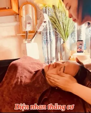 Diện nhan thăng cơ ( mass mặt nâng cơ)