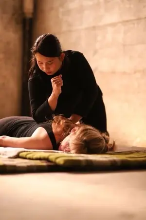 MASSAGE SHIATSU – CHĂM SÓC SỨC KHỎE THEO CÁCH CỦA NGƯỜI NHẬT