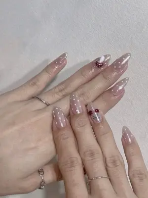 Sạch da+cứng móng+sơn thạch