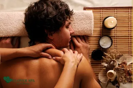 Massage Body Tinh Dầu 45' + Chườm túi thảo mộc