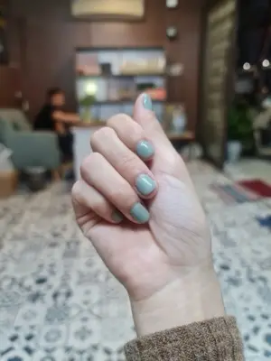Gel Manicure (Solid Color)