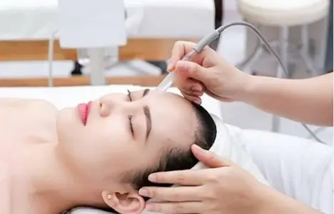 LẤY MỤN CHUẬN Y KHOA