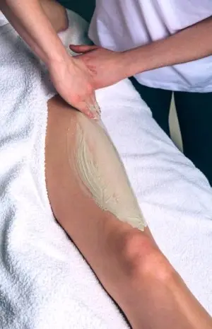 Wax Lông Chân "Full" - Full Legs