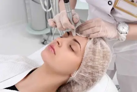 Eyebrow/Forehead Wax – 1 Session