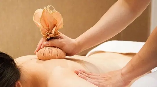 Ngải Cứu Thư Giãn 60 Phút