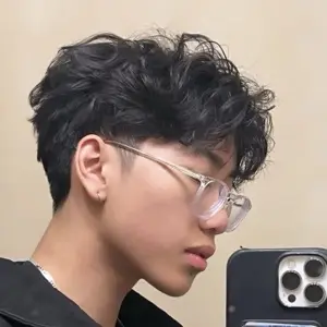 Uốn Curly