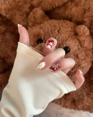 Design ( Phức tạp, nhiều chi tiết )