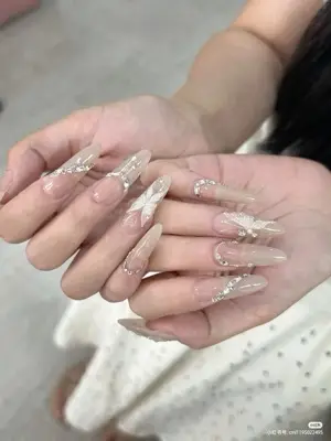 Thêm cứng móng