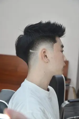 Cắt Tóc VIP - Tường Barber Cut