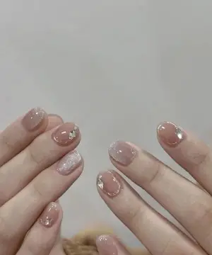 Đá khối, đá lớn, charm (Thường)