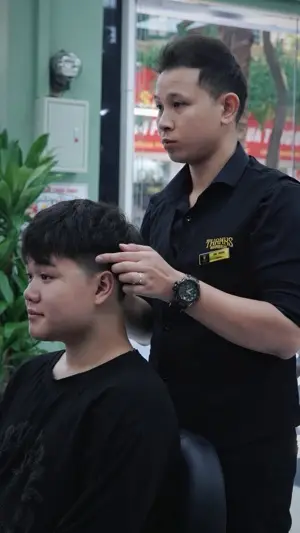 Sấy vuốt tạo kiểu