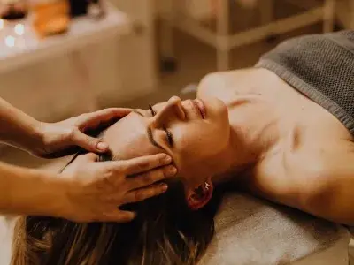 Head Massage 15 mins