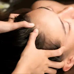 Gội đầu kèm massage đầu