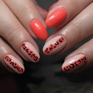 Manicure with Shellac/Madam Glam Color + Extra Strengthen