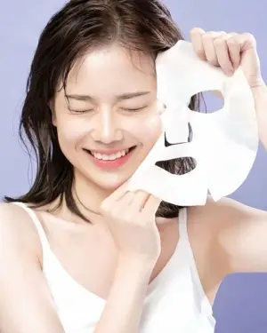 Mặt Nạ Siêu Tinh Chất Dưỡng Trắng Da