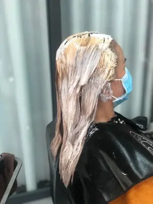 Hair Bleaching for Women