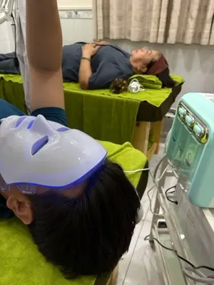 Chăm sóc da mặt công nghệ cao