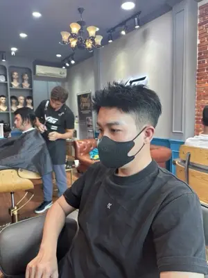 Cắt tóc thật