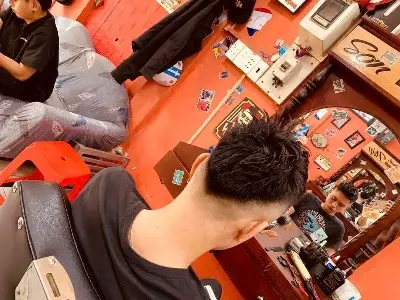 Stylish Haircut with Gentle Ear Cleaning