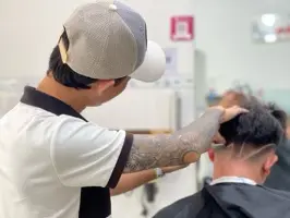 Cắt tóc nam