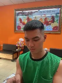 Cắt tóc người lớn
