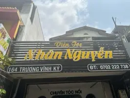 Nhân Nguyễn hair salon